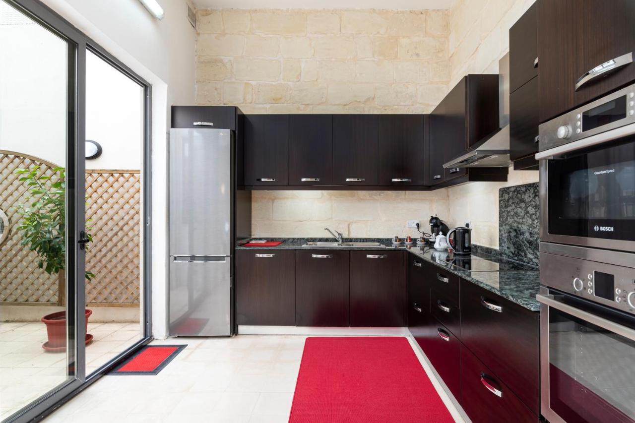 Traditional & Modern Maltese Townhouse - Rooftop Terrace And Sea Views, Close To Birgu Waterfront Cospicua Exterior foto