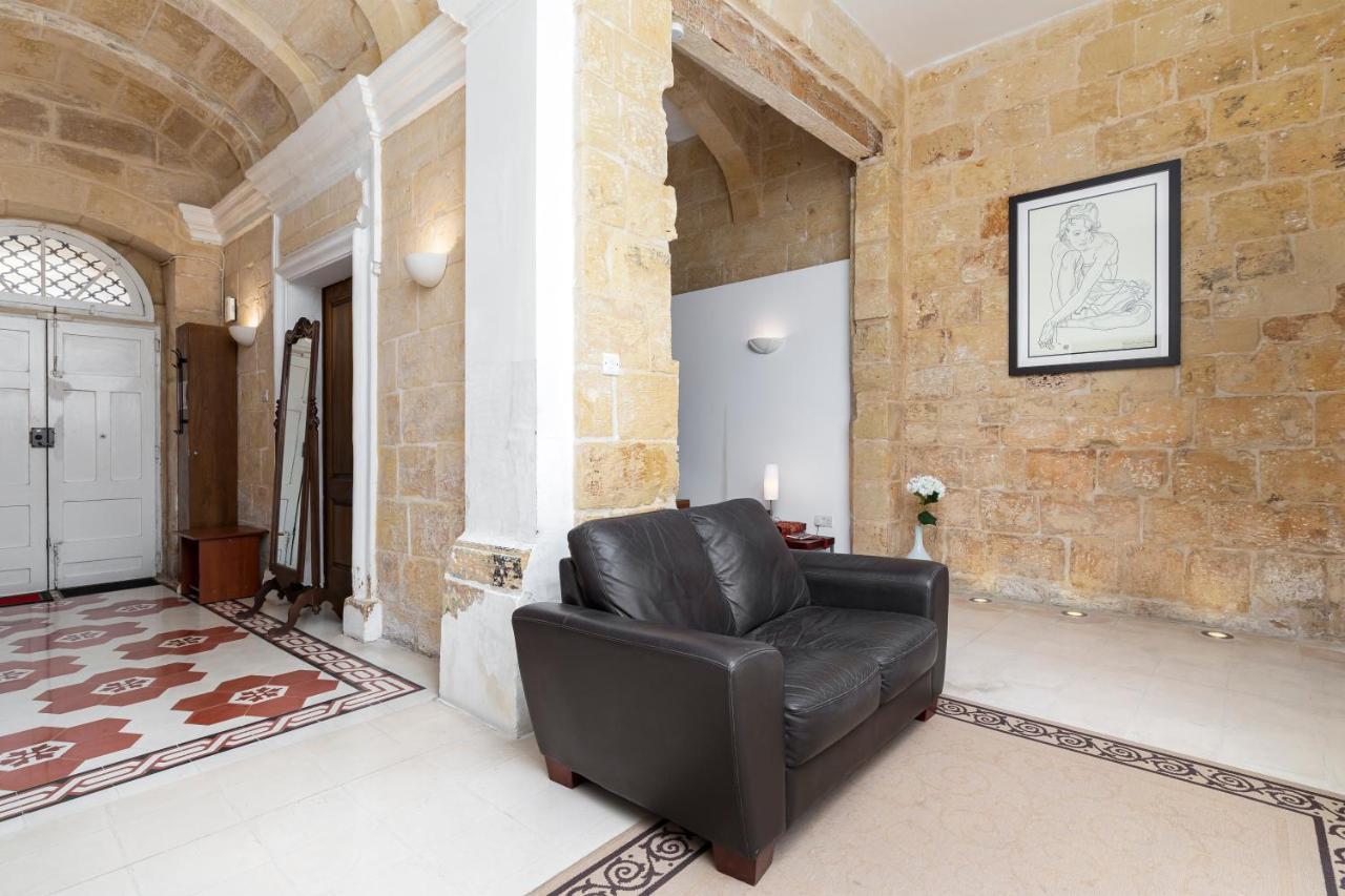 Traditional & Modern Maltese Townhouse - Rooftop Terrace And Sea Views, Close To Birgu Waterfront Cospicua Exterior foto