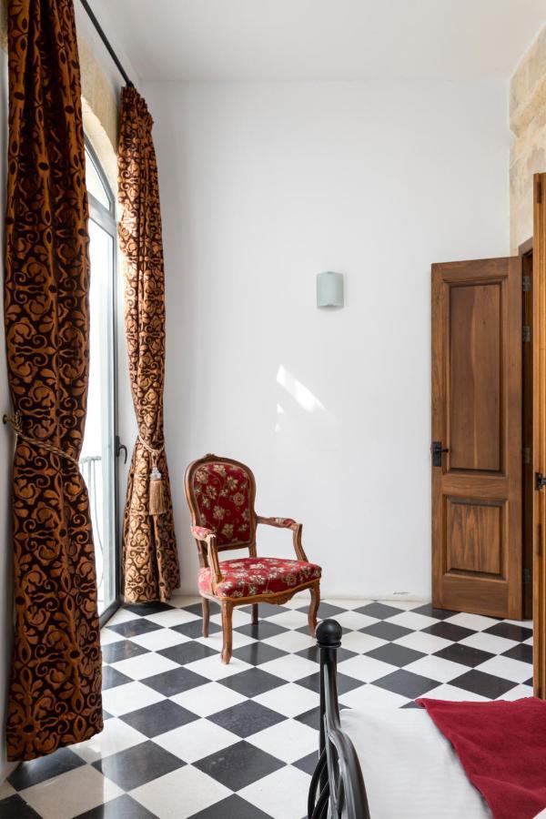 Traditional & Modern Maltese Townhouse - Rooftop Terrace And Sea Views, Close To Birgu Waterfront Cospicua Exterior foto